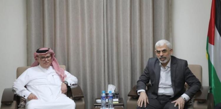 يحيى السنوار والسفير محمد العمادي.jpeg