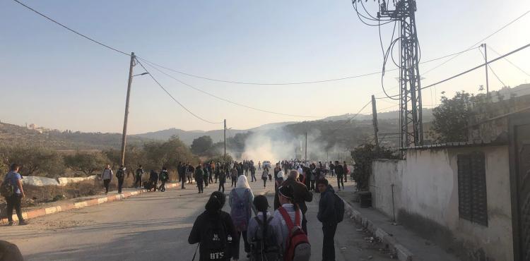 الاعتداء على طلاب المدارس بالضة.jpg