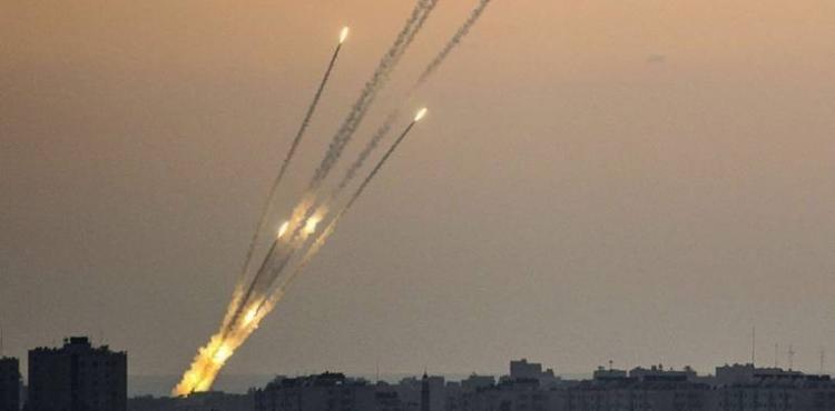 رشقة صاروخية.jpg