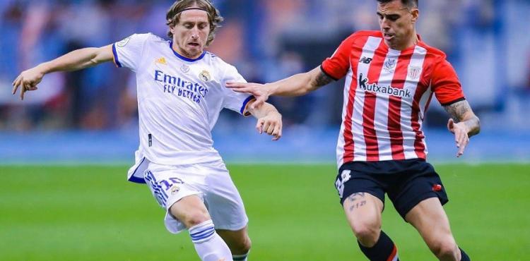 ريال مدريد يتوج ببطولة كأس السوبر الاسباني 2-22.jpg