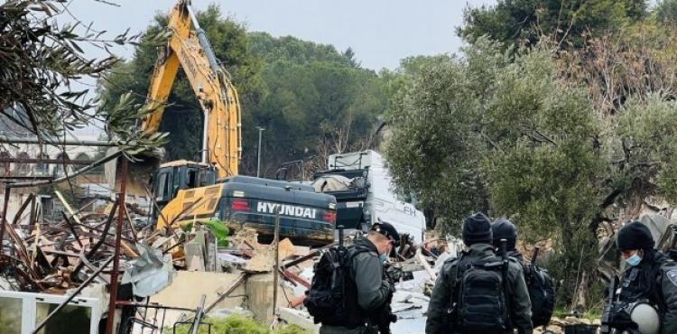 هدم منزل عائلة صالحية.jpg