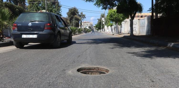 سرقة أغطية المناهل سببت حوادث مرورية (1).jfif