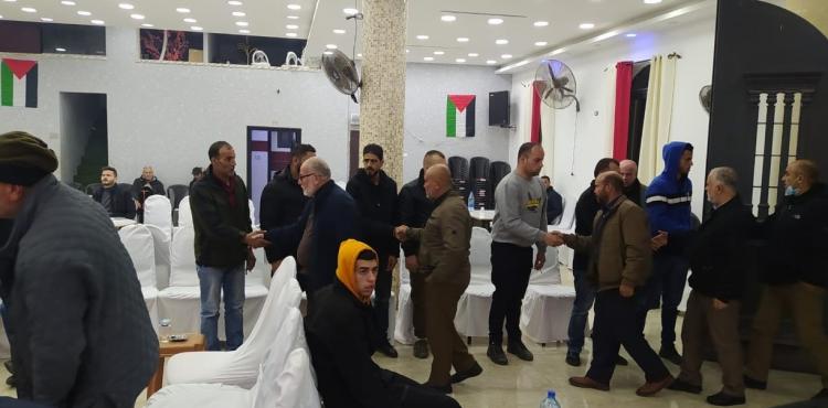 وفد الجهاد يزور بيت عزاء الشهيد نهاد البرغوثي.jpg