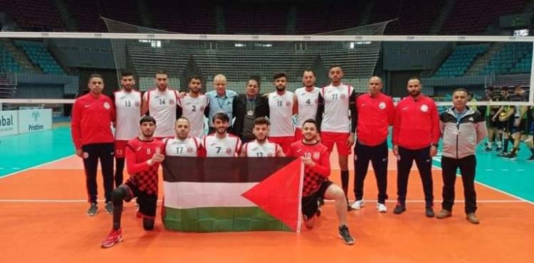 منتخب الصداقة للطائرة.jpg