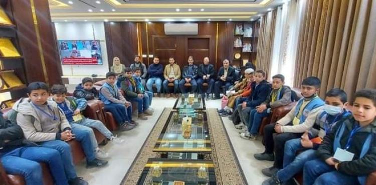 البرلمان الطلابي والطاقم التدريسي