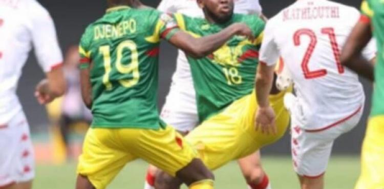 لقاء سابق بين المنتخبين