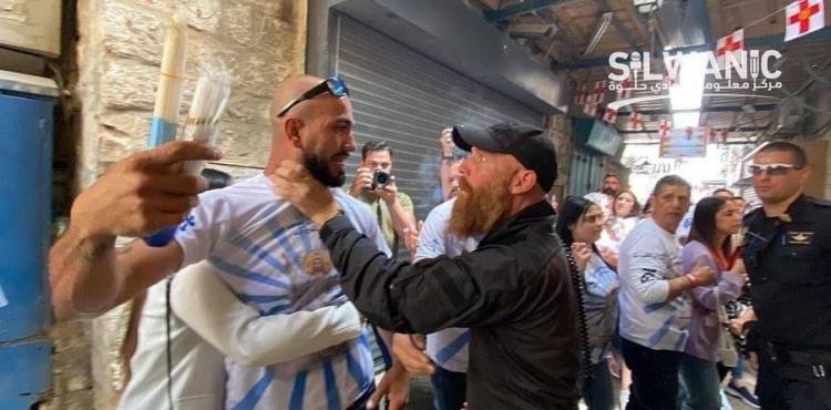 قوات الاحتلال تعتدي على المسيحيين.jpg