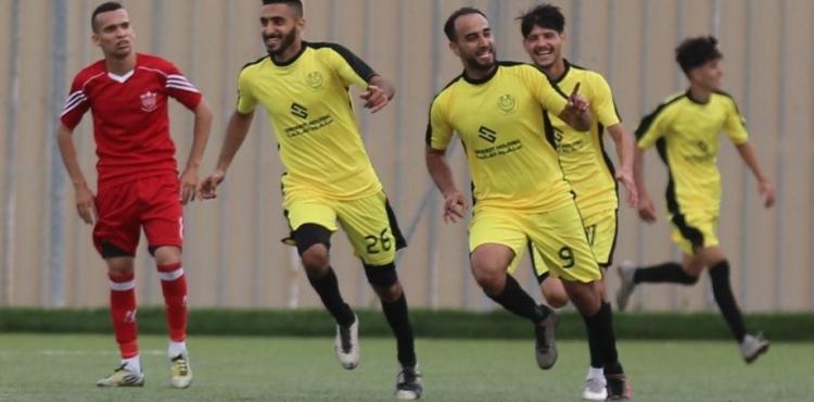 فرحة لاعبو خدمات النصيرات