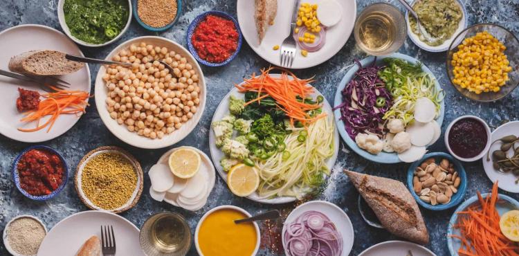 لطلبة الثانوية العامة.. أطعمة تساعد على تخفيف التوتر