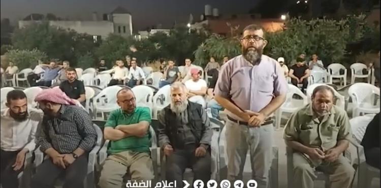 وفد من الجهاد الاسلامي يعزي باستشهاد أقمار كتيبة جنين.jpg