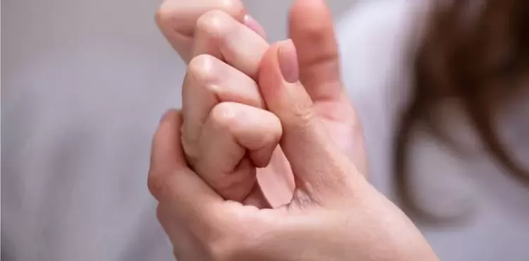 فرقعة الأصابع