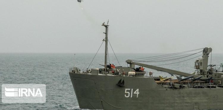 ناقلة طائرات مسيرة إيرانية.jpg