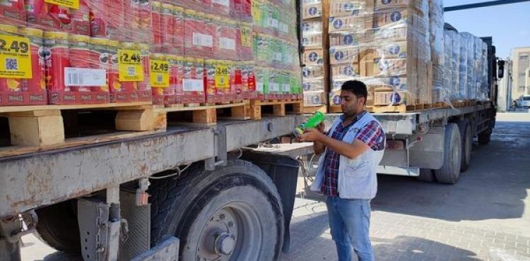 الاقتصاد بغزة تعلن فتح معبر كرم أبو سالم أمام البضائع التجارية.jpg