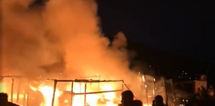 حرق مخيم للاجئين السوريين في سهل عكار.jpg