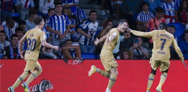 فرحة لاعبو برشلونة