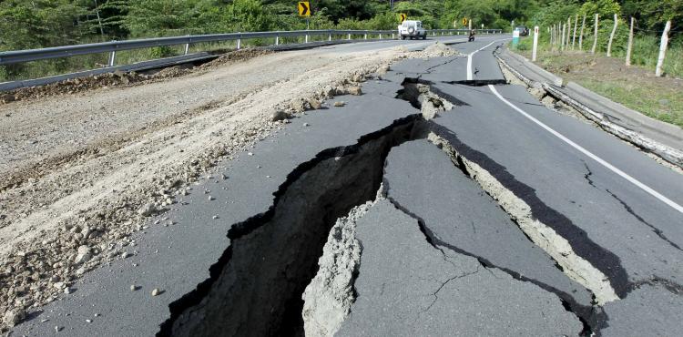 زلزال قوي.jpg