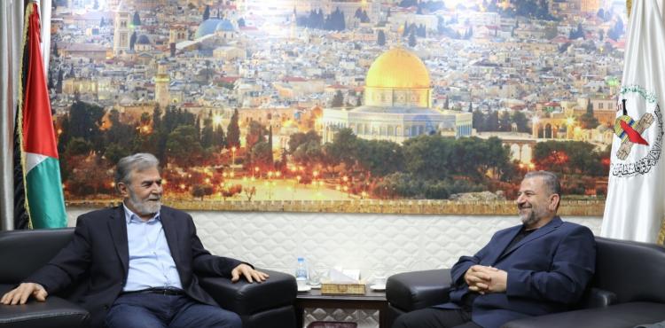 الخالة والعاروري.jpg