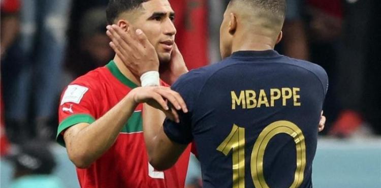 مبابي وحكيمي.jpeg