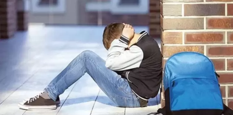 هروب الطفل من المدرسة.webp