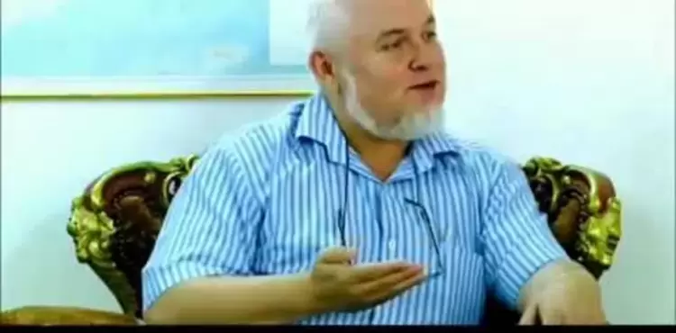 سائح روماني أسلم في تركيا.webp