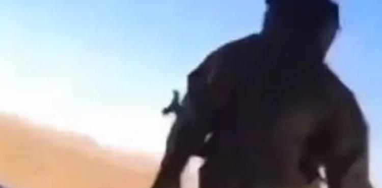 جندي يسقط من مروحية.JPG