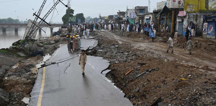 زلزال في باكستان.jpg