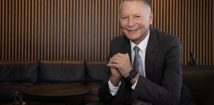 الاستاذ بشار المصري.jpg