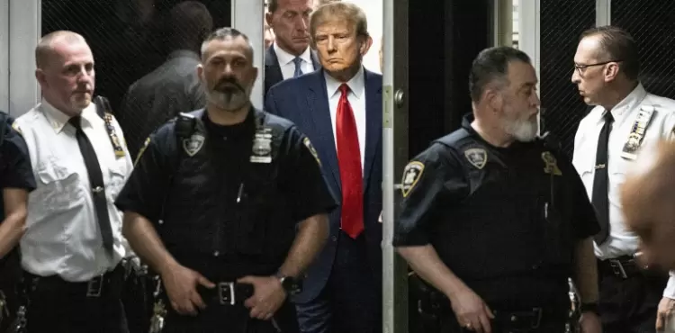 محاكمة دونالد ترامب.webp