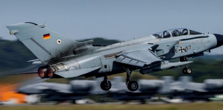 طائرات الناتو