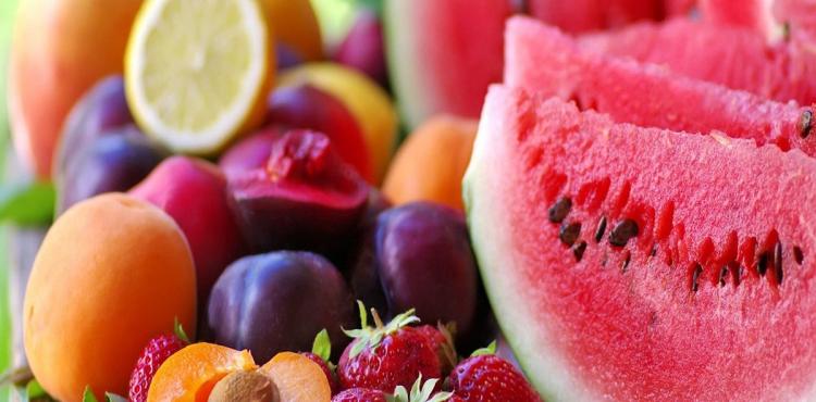 فواكه صيفية