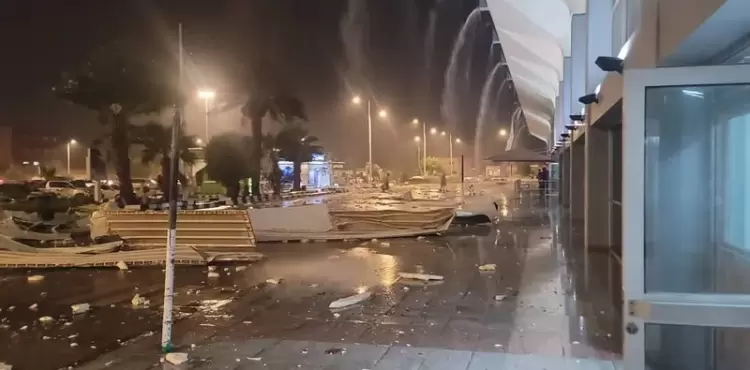 عاصفة رعدية في مطار عدن باليمن.webp