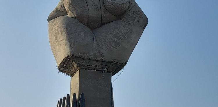 الغرفة المشتركة للمقاومة تدشّن مَعلماً تذكارياً يجسد "يوم المقاومة"