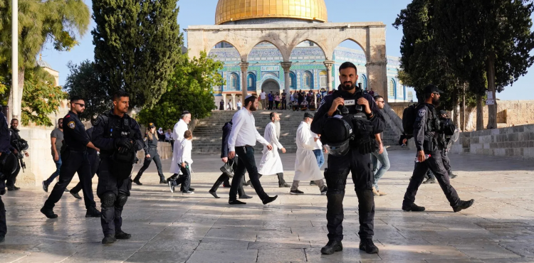 اقتحام الأقصى