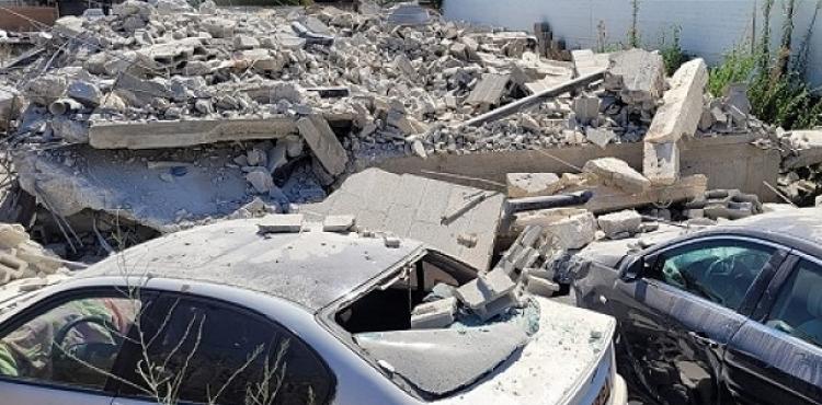 هدم منزل بالداخل المحتل.jpg