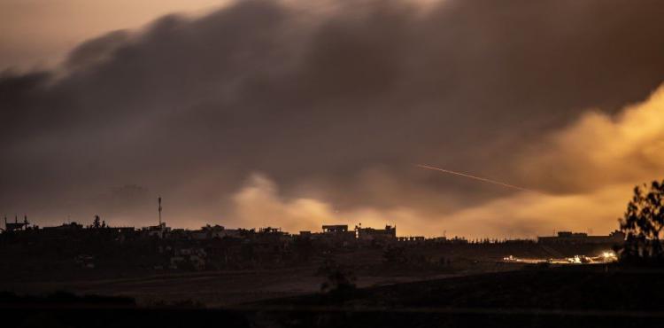 قصف إسرائيلي على غزة السنة الدخان تتصاعد.jpg