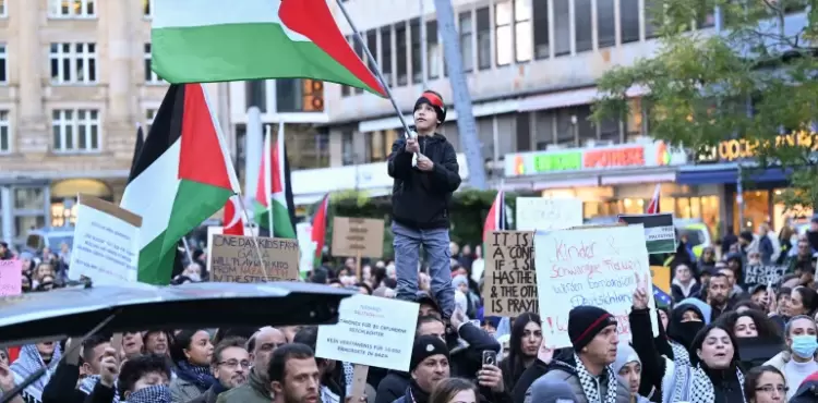 مظاهرات في أوروبا.webp