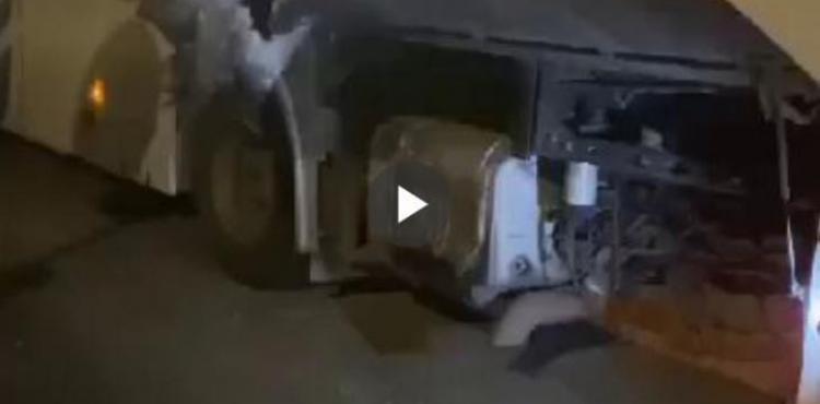 تفجير عبوة في حافلة.jpg