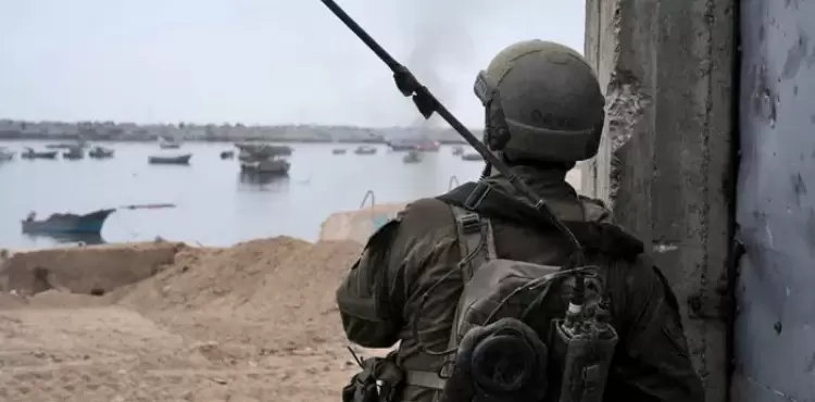 قوات الاحتلال + ميناء بحري غزة.webp