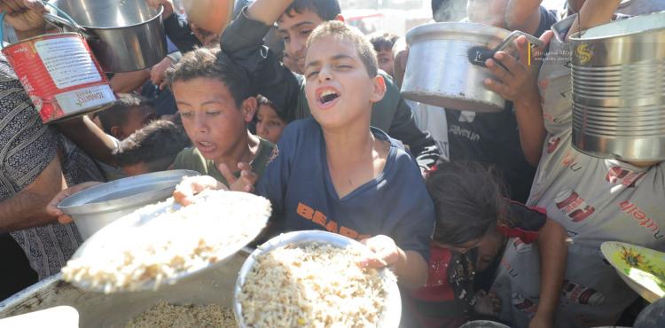 تكية – مجاعة – أطفال – الحرب على غزة – جوع – طعام التكية 3.jfif