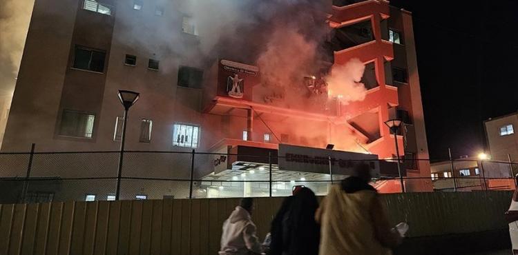 استهداف مستشفى ناصر بخانيونس.jpg