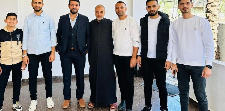 الأشقاء الستة الشهداء.jpg