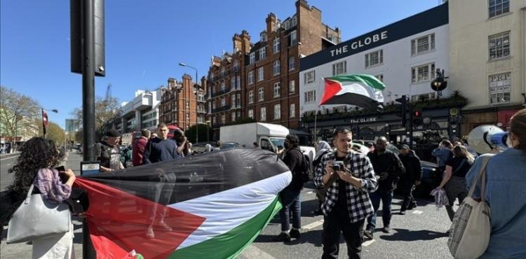 مظاهرات في لندن.jpg