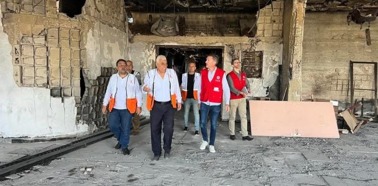 مدير الصليب الأحمر جوليان ليرسون يزور جمعية الهلال الأحمر الفلسطيني في غزة 1.jfif