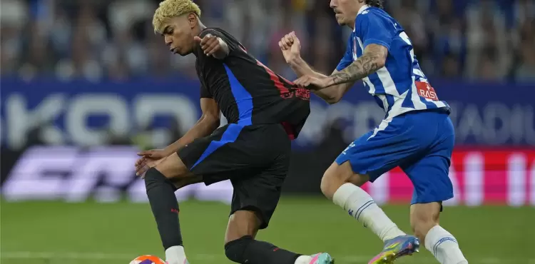 من لقاء اسبانيول و برشلونة