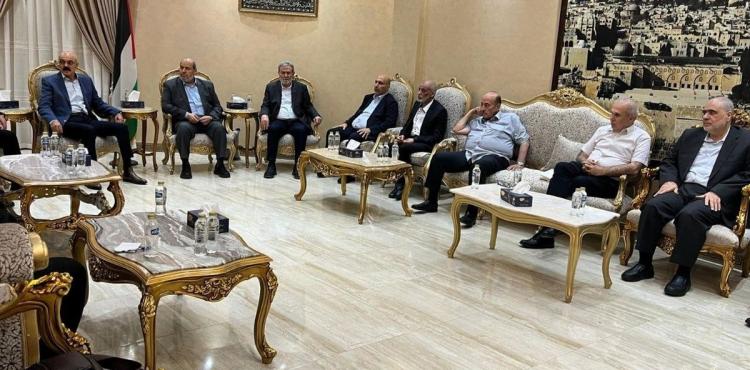 خلال اجتماع الفصائل الفلسطينية في القاهرة