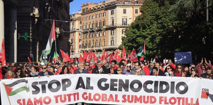 خلال المظاهرات في إيطاليا.jpeg