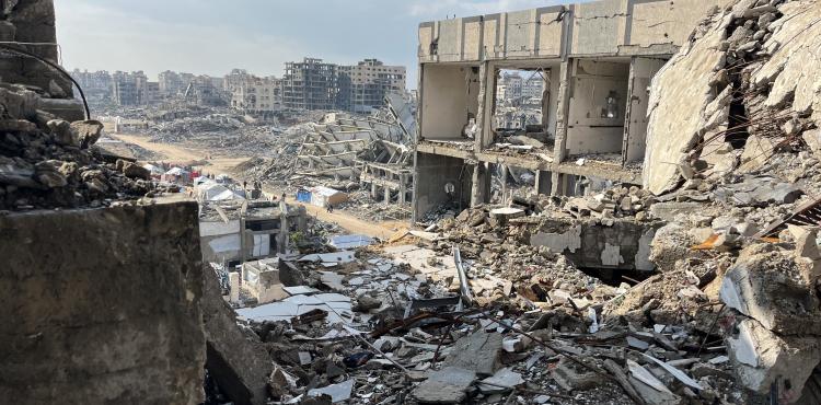 منازل آيلة للسقوط في غزة