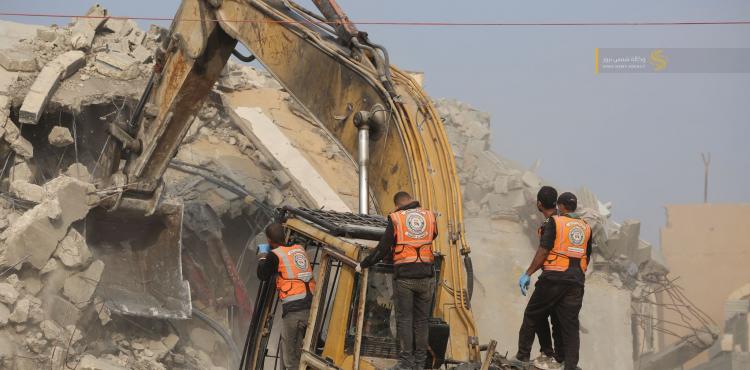 انتشال شهداء - الدفاع المدني ينتشل شهداء - الحرب على غزة (1).jpeg