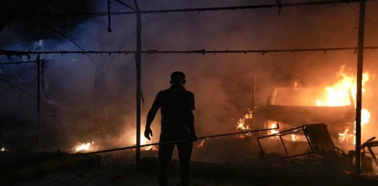 حريق في خيمة