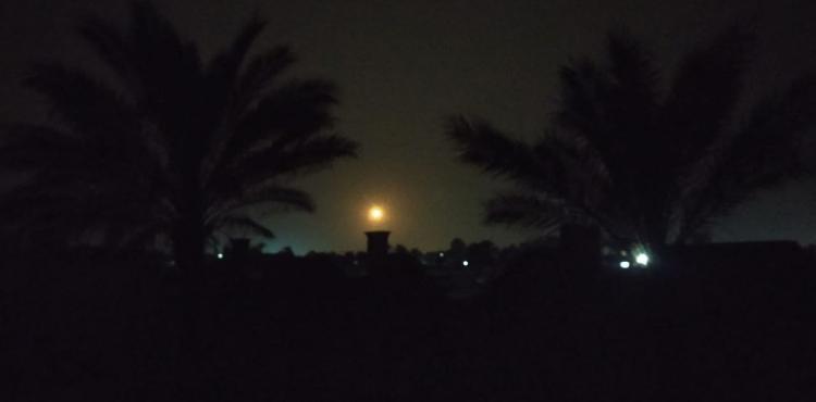 قنابل اضاءة شرق غزة